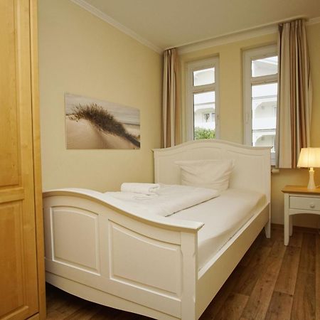 Mit Meerblick Und Balkon, Gratis Nutzung Vom Ahoi Erlebnisbad Und Sauna In Sellin - Meeresblick Fewo 38 เกอเรน ภายนอก รูปภาพ