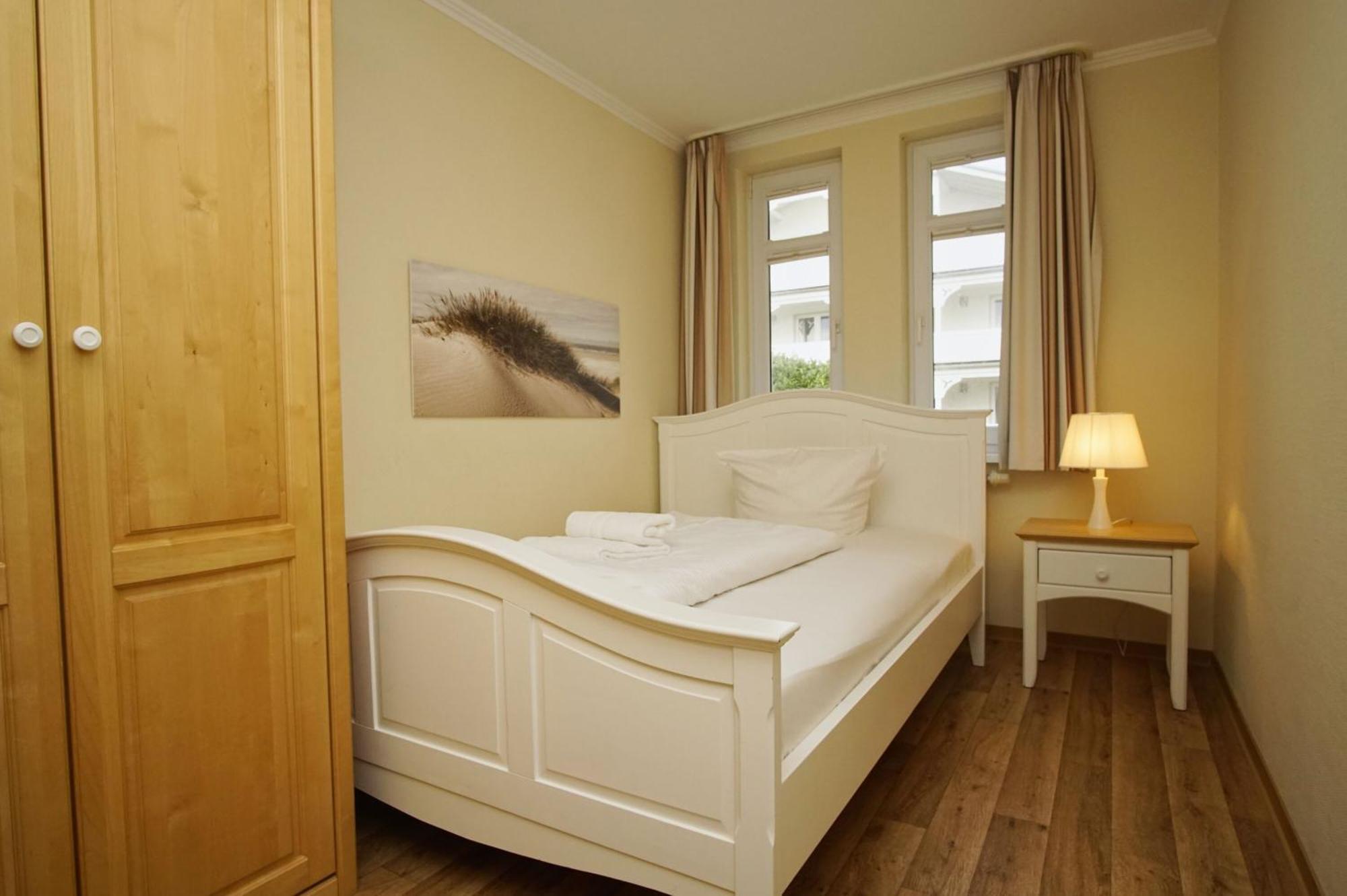 Mit Meerblick Und Balkon, Gratis Nutzung Vom Ahoi Erlebnisbad Und Sauna In Sellin - Meeresblick Fewo 38 เกอเรน ภายนอก รูปภาพ